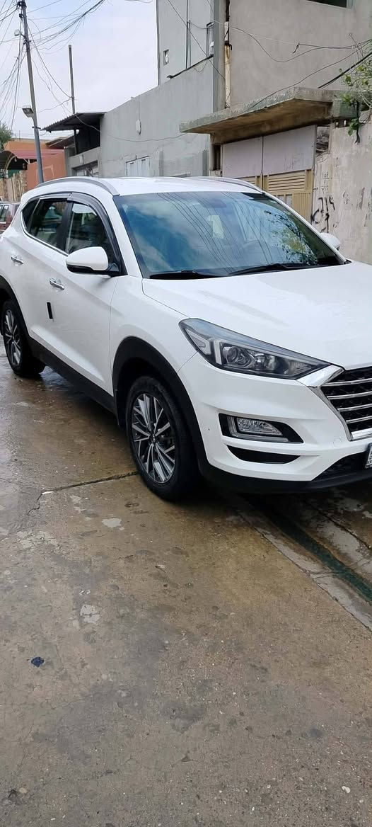 للبيع توسان موديل 19 بدون صبغ بدون بارد سياره جديده مال بيت ماشه 92 بسمي  موصل حي عدن سعر 207 بيها مجال رقم ***********/. ***********
