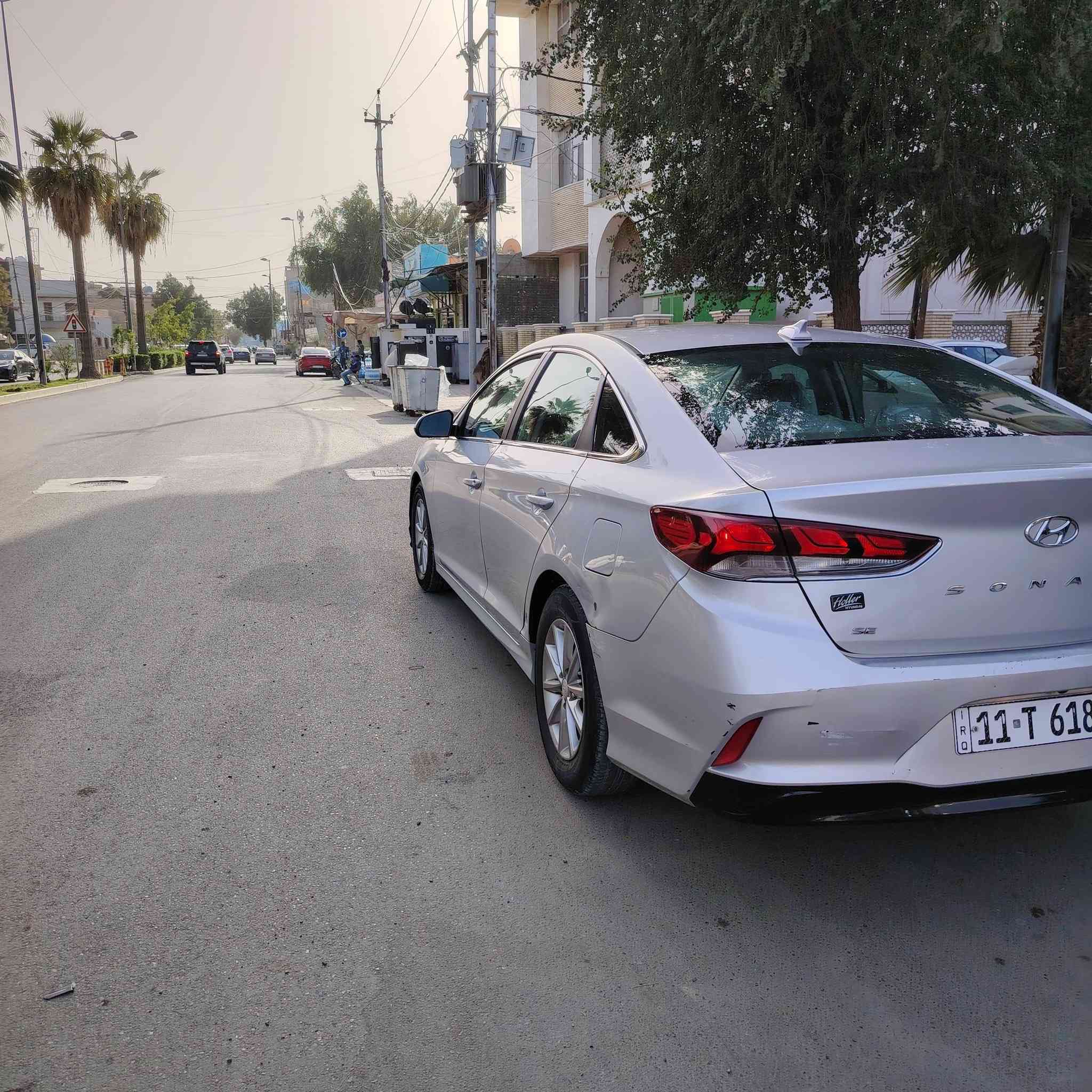 سلام عليكم سوناته مديل 18وارد امريكي رقم بغداد بسمي تحويل ثاني يوم محرك وكير مكفولات حادث مرفق بلمنشور سياره ليبل واحد بدون اي تبديل بدون اي دواخل صفحه اليسره بيهه كلير من امريكا ماشيه 100الف السعر 115 بيهه مجال بسيط مكان بغداد الكاظميه الرقم *********** ما متواجد على الفيس
