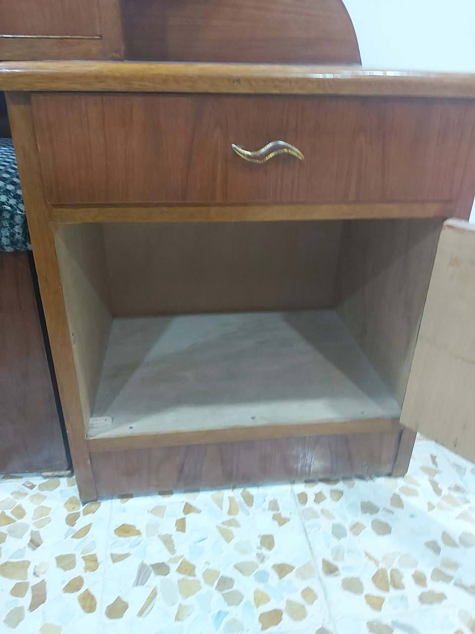 غرفة نوم للبيع نظيفة السعر والمكان على الخاص


**إذا كنت صاحب هذا الإعلان وتريد حذفه لأي سبب، رجاءا أرسل رسالة إلى الدعم الفني**