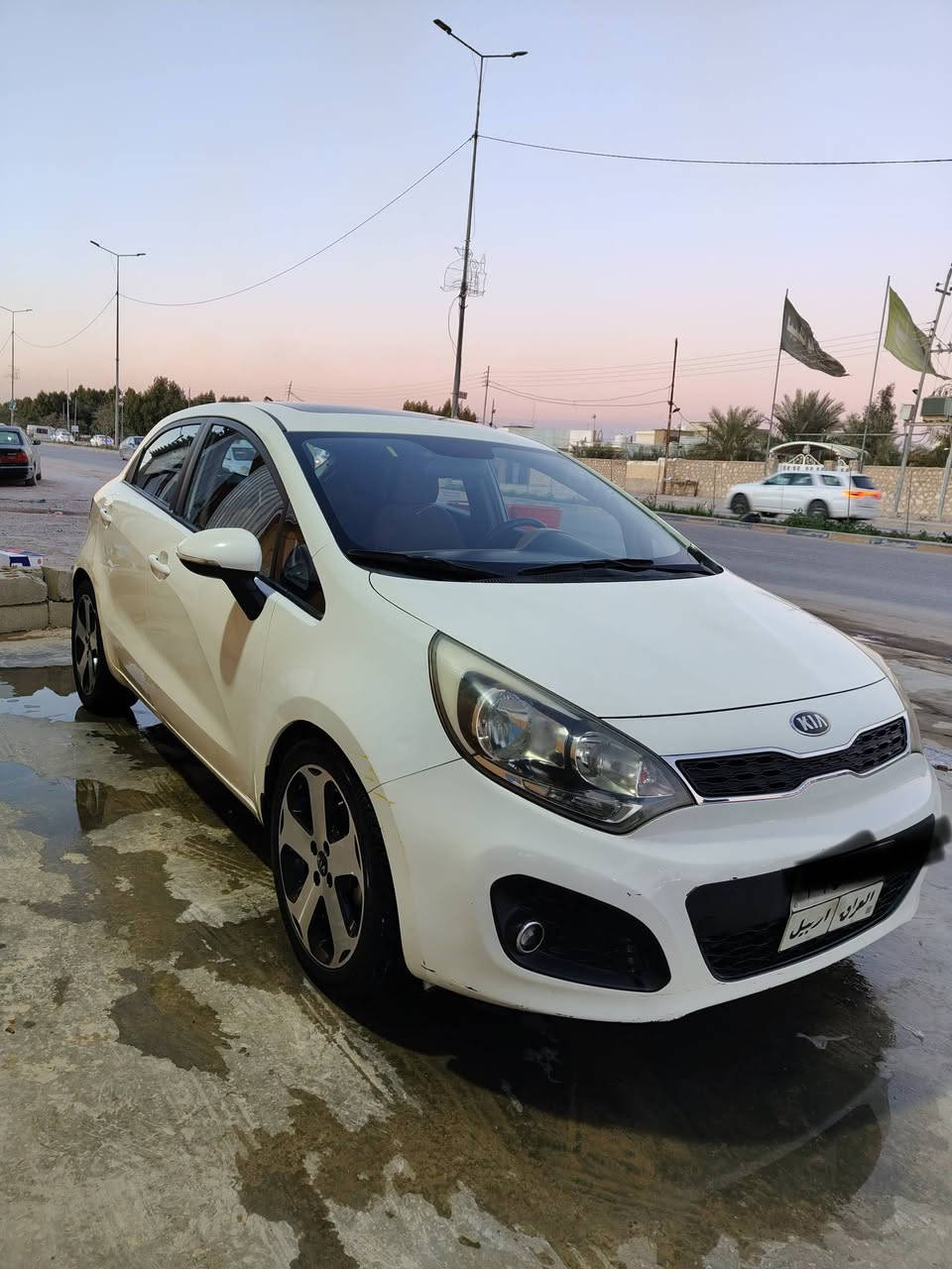 كيا ريو 2013
سلام عليكم 
كيا ريو 2013 
مكفوله 
فتحه 
ويل كب 
السعر 93
للستفسار 
***********
