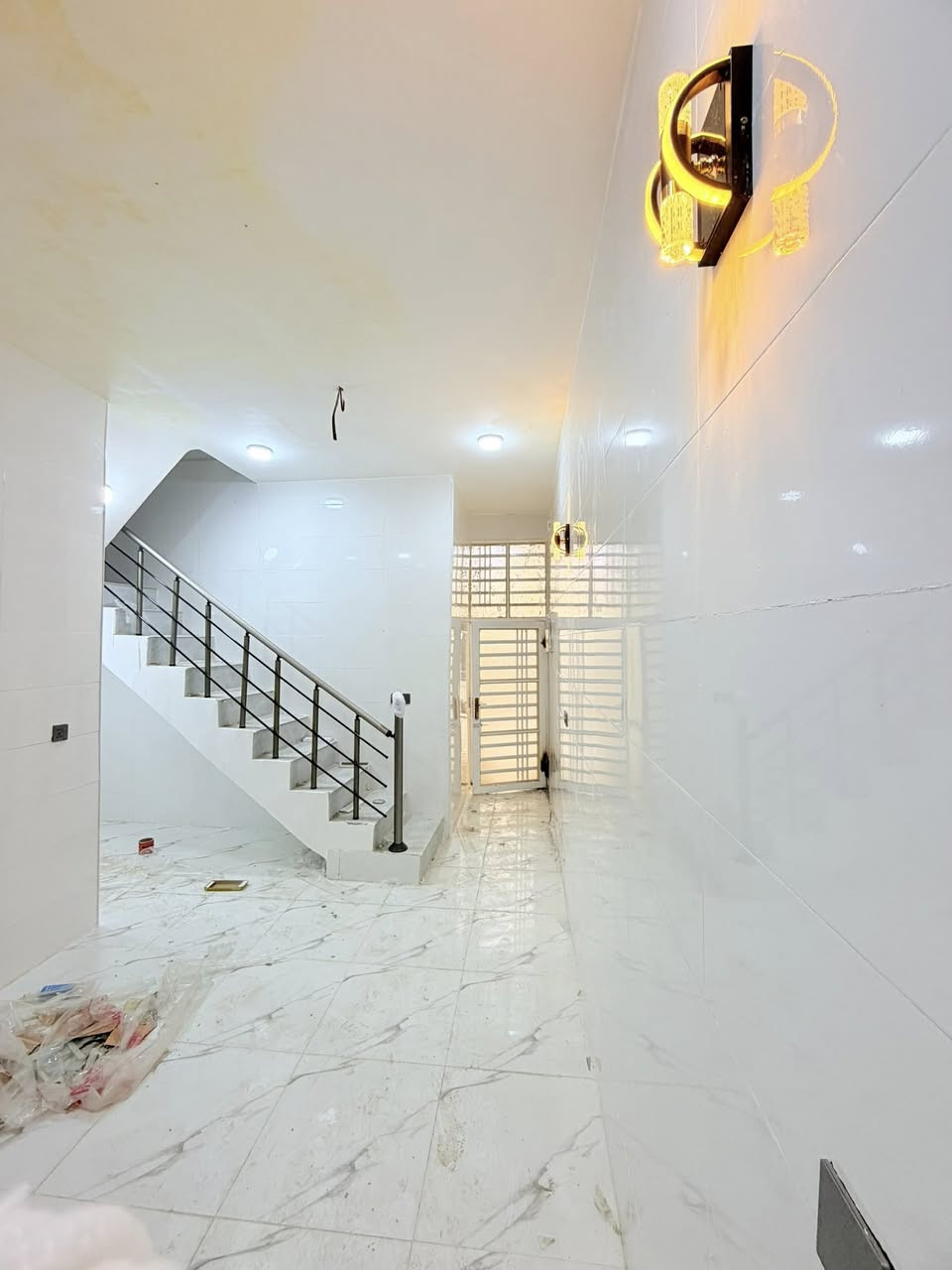 المساحه ٧٠ م طابو زراعي النجف ملحق ميسان قرب سكلة الكرعاوي شارع الزوار
غرفة// صالة// مطبخ // استقبال// صحيات

السعر مناسب جدا ٢٧ و ٥٠٠ 

#طابوق وصب

***********وتساب او اتصال
