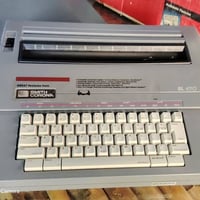 آلة كاتبة • Smith Corona • موديل SL 470