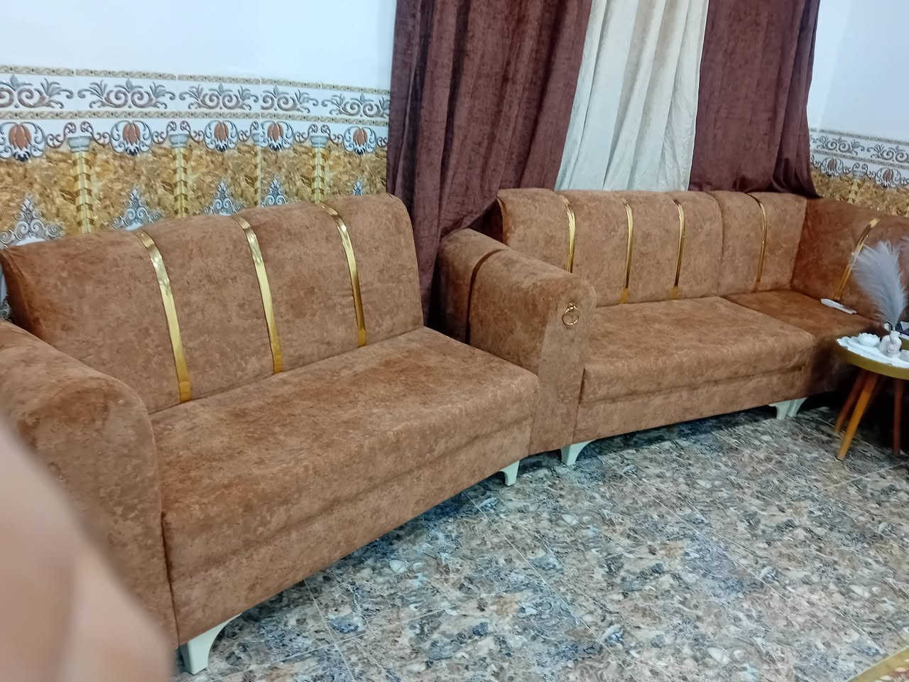 متوفر تخم قنفات ديوان للبيع مستعمله شي بسيط جدا نظيفه العدد اثنين السعر مناسب العنوان ناحية البغدادي التواصل على الرقم أو واتساب ***********
