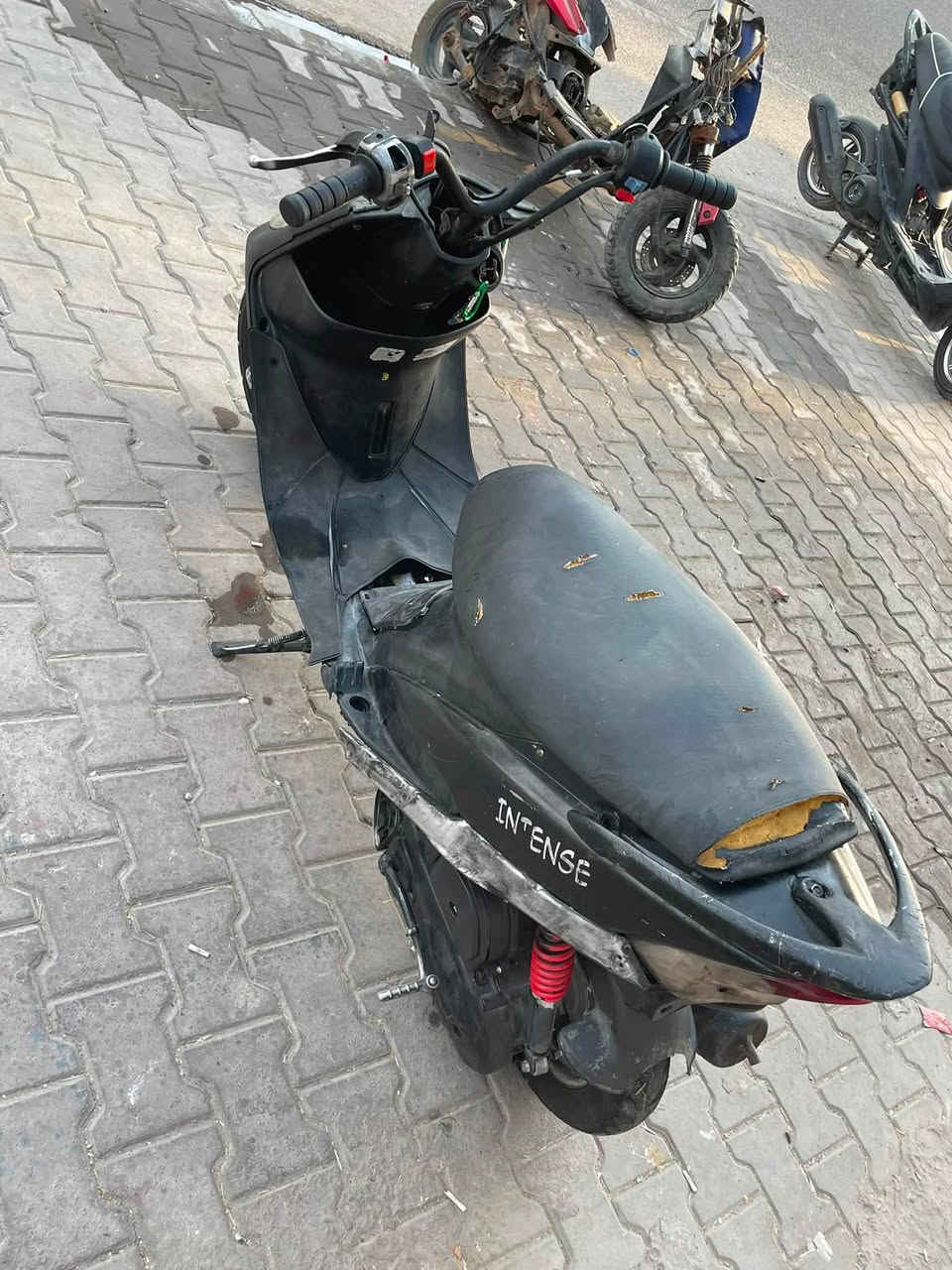 سلام عليكم شباب ماكس عدله للبيع بوشه ٤٩ لاتبخير لاتنقيص لاصوت اكسل لا صوت بل مكينه ناعمه الدراجه بيه نقوصات قليله السعر ٣٥٠وبيه مجال مكاني ابو الخصيب حمدان 
رقمي للاستفسار  ***********
