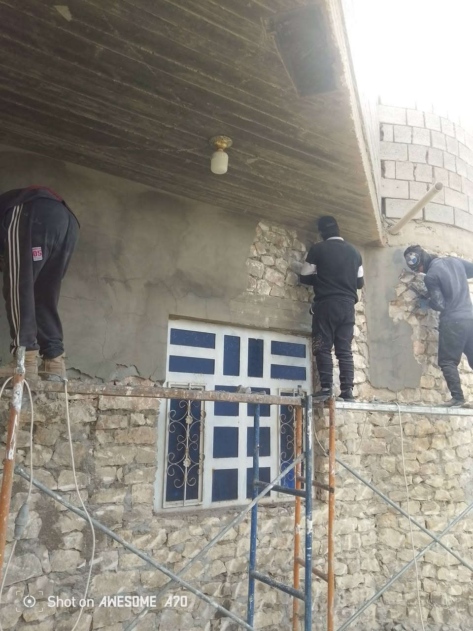 سلام عليكم  / يوجد كادر عمل جاهز/ تصعيد مواد/ تنضيف بيوت/ تفليش/ / تنضيف حدائق/ دفن نهري  / شقلنه ليل ونهار   /ومعداتنه جاهز/ ماعليك بس تصال على رقم  /     ***********
