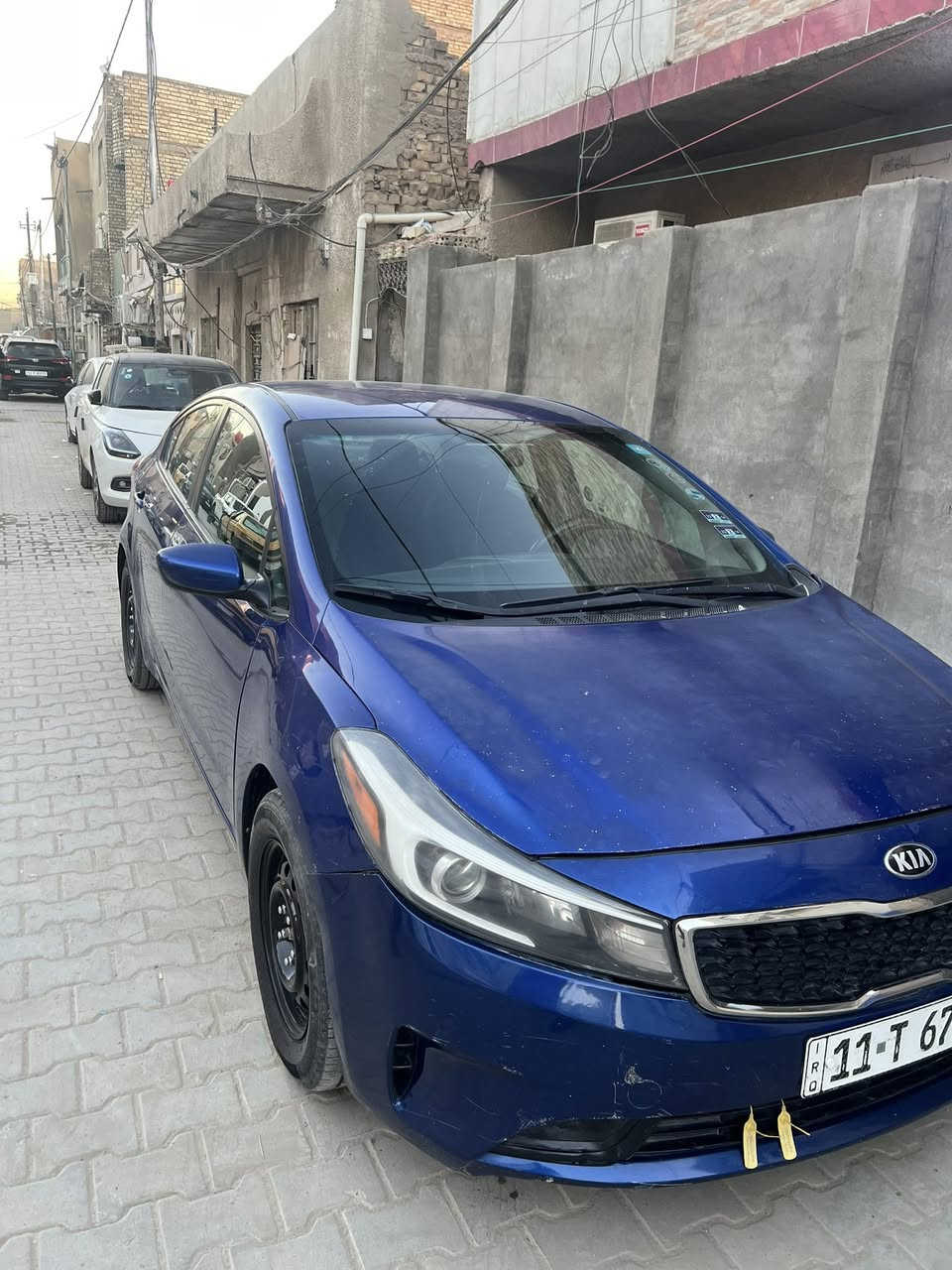 السلام عليكم  فورتي 2017 وارد امريكي ضرر بنيد وجاملغ وشوية من الباب مالسايق  السعر 112 وبيهة مجال بسيط مواصفات عادية مكاني بغداد ***********  مامتواجد على الفيس
