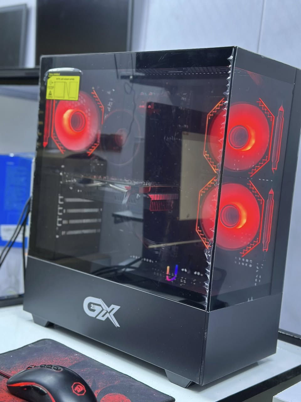 تحية طيبة شبابنا وحبايبنا 
تجميعة اليوم جديدة كل القطع جدد
وسعرها بسعر المستخدم 
مع ضمان ٦ اشهر من تاريخ الشراء
R5 3600 
M.B A520 A PRO MAX
GTX1660SUPER 6GB 
RAM 16 3000 
SSD128-HDD500 
P.S550W+80PLUS 
السعر ٥٠٠ الف سعر نهائي 
متوفر توصيل لكافة المحافظات 
عنوان المكتب كوت المشروع شارع الحاسبات مكتب MEGA 
***********
