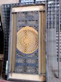 باب • مقاس • العنوان