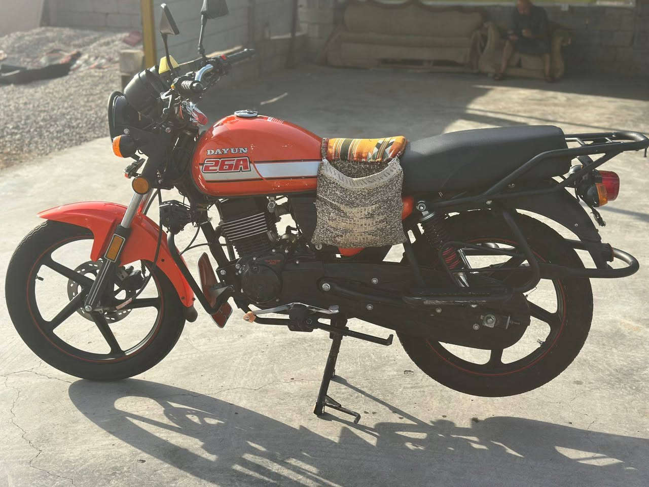 دراجة دايوان موديل 22 مرقمة محرك 200 بأسمي دراجة نظيفة فول اتصل وبيك خير وتدلل ❤️
الأتصال 
***********
