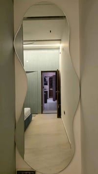 اعمال زجاجيه • كادر مختص • واتساب