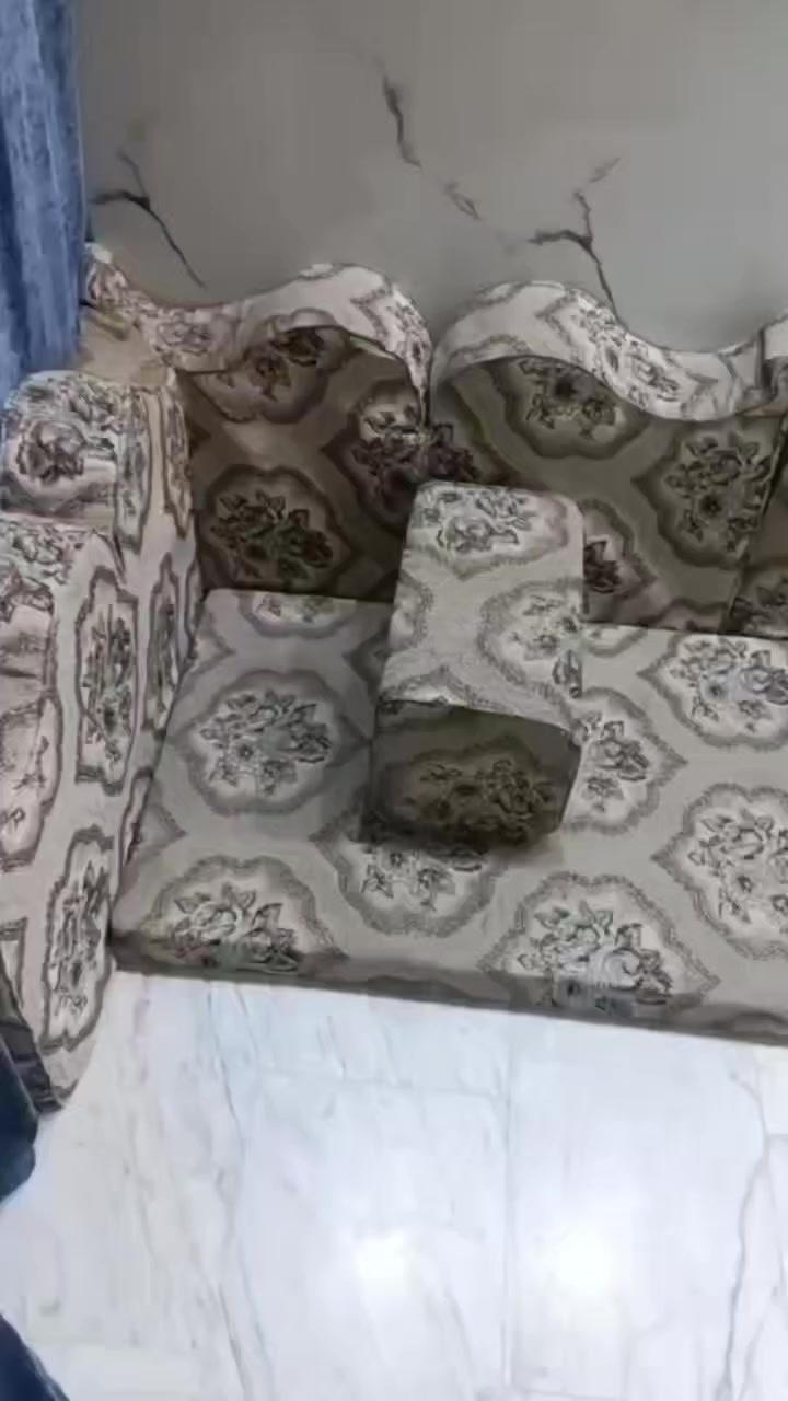 ديوان ارضي ٧فراشات نضيف مثل ماموضح كدامك اي استفسار خاص او اتصال ***********
