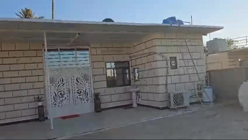 🏡 بيت للبيع مباشر على نهر دجلة – موقع مميز جداً!

فرصتك لامتلاك عقار فريد من نوعه!
📍 الموقع: الشاطئ – التاجي، قرب نهر دجلة مباشرة وعلى الشارع الرئيسي
⏱️ يبعد فقط:

5 دقائق عن جسر المثنى

10 دقائق عن الكاظمية

🔹 المواصفات:

مساحة الأرض: 850م (واقع حال 950م)

مساحة البناء: 200م

الواجهة: 15 متر | النزال: 55 متر وأكثر

الطابو: ملك صرف / طابو كاظمية

زنجيل مباشر على النهر

🏠 تفاصيل البناء (طابقين):

✅ الطابق الأرضي:

2 غرف نوم

استقبال

مطبخ

صالة

صحيات

✅ الطابق الثاني:

2 غرف نوم مع حمام (سويت)

لمعرفة السعر ( اتفضل خاص او من خلال الاتصال عبر الارقام ادناه) 👍

🌟 موقع مميز وهادئ، إطلالة خلابة على دجلة، مناسب للسكن أو الاستثمار.

📞 للاستفسار والتواصل:
☎️ *********** واتساب+اتصال 
☎️ *********** اتصال
