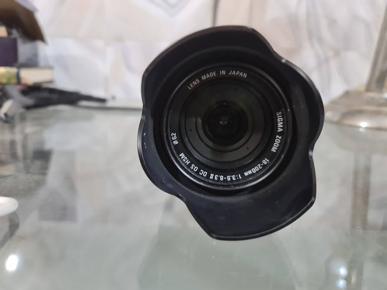 عدسة sigma 18_200 للبيع نظافه فل السعر125الف يوجد توصيل التواصل واتساب***********حياكم

