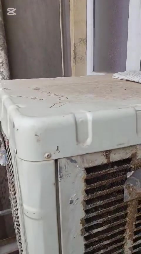 مبرده حجم واحد ونص .. ب 40 الف
حي البكر *********** .. هواها ثلج تعال شغلها بمكانها وخذها
