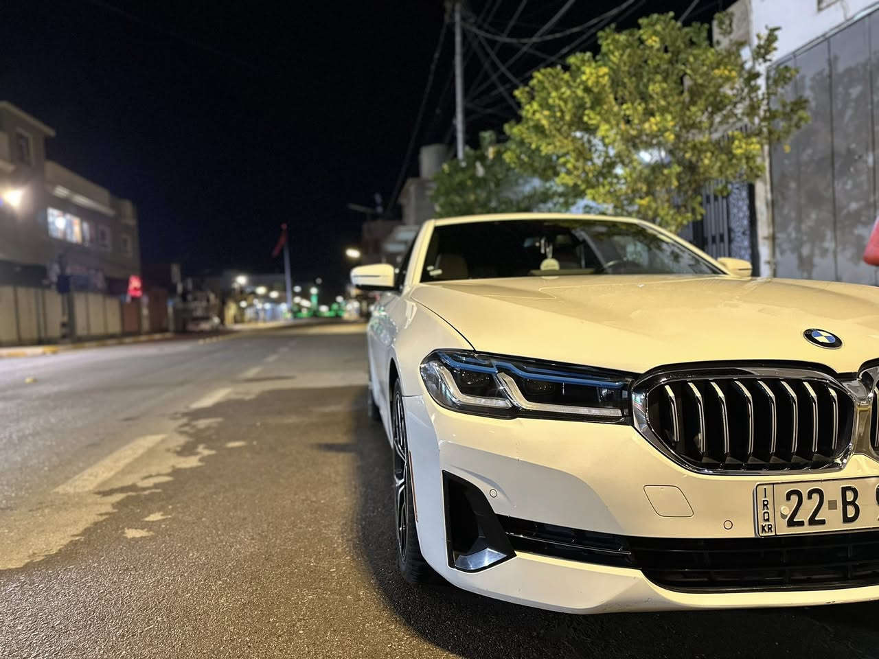 السلام عليكم
Bmw 530i
2021 لوكجري
سياره فول مواصفات دواخل عسلي لايتات محدثه 540i
بدون فلس مصروف ادامه شامله عند وكاله عروش 
سياره وارد امريكي 
بيها
جامرلغ سكن اشويه موضح بل صور سونار(مرفق بل منشور)
واشويه من بونيد طرف سايق كلها طخات بسيطه كلش  
بدون دواخل بدون ايرباك
وباب خلف سايق مبدل بلاد نفس لون  بضبط

ماشيه 58mi 

سياره شماليه وباسمي تحويل ثاني يوم او وكاله 

سعرها 320 وبيها مجال للشراي 
***********
اخوان سياره كلش كلش نضيفه وبل حقيقه بعد احلى لعابه ماشاء الله رجأ ميعرف  اسعارهن ليكسر بحلال ناس
