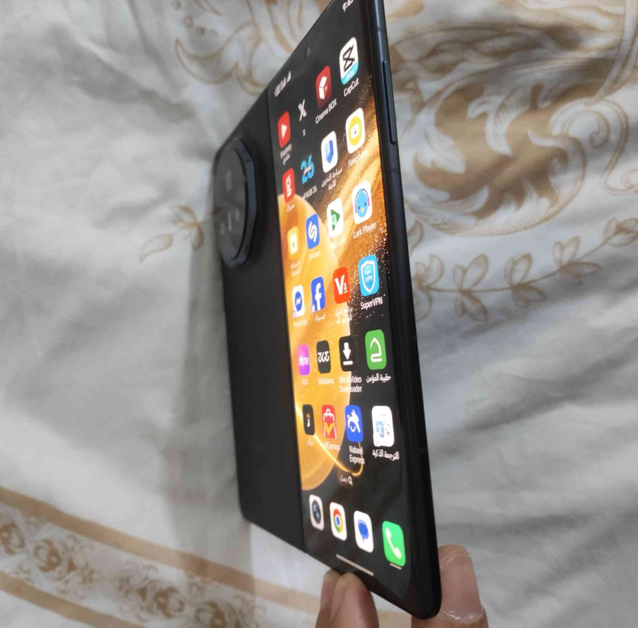 السلام عليكم هونر فولد ماجيك V3 مستخدم شهرين فقط نضافة 100/100 وحتى لزكة الشركة مال الشاشة ما شايلها وكل ملحاقته موجوده ذاكره 512/12 معالج سناب دراكون 8 جيل 3 بطارية 5150ma مكاني بغداد السعر مليون و 100 الف ***********
