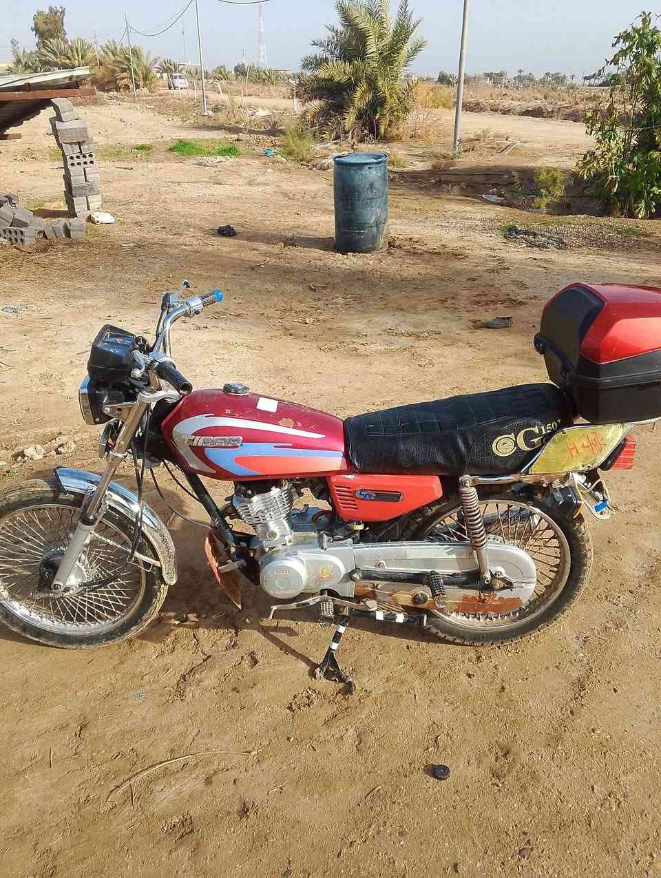 سلام عليكم  دراجة للبيع 2019
اوراق اصولية  سعر 450
وبيهة مجال رقم الهاتف ***********
