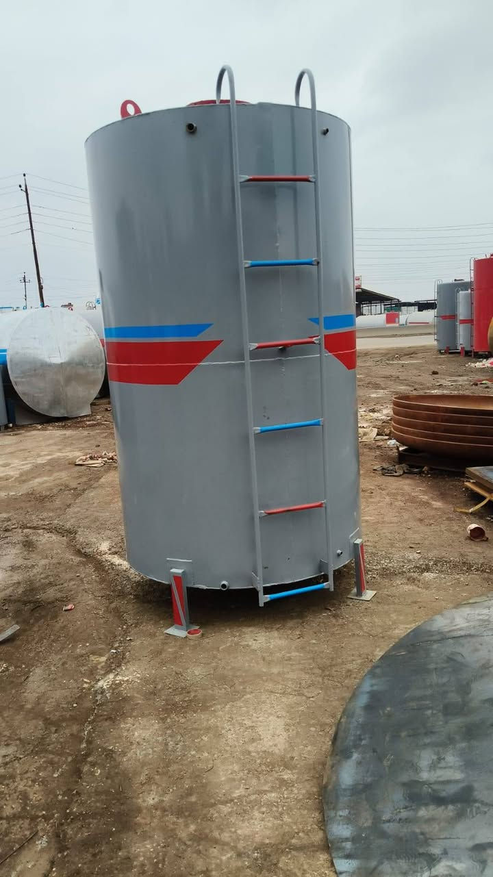 سلام وعليكم من رخصت أدمن عندي تانكيات حديد و مغلون بأسعار مناسبه مكاني بغداد جرف النداف ***********
