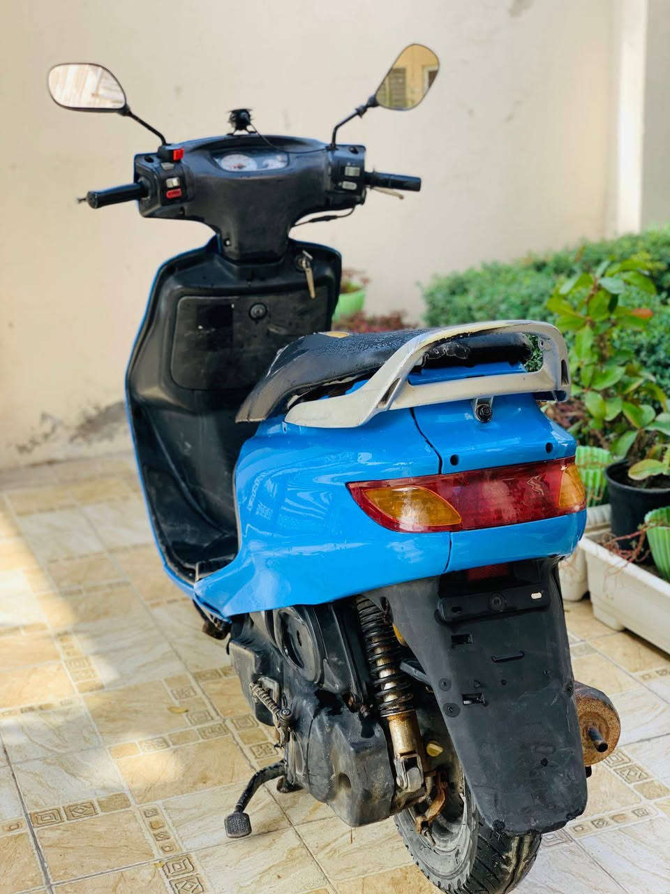 فراشة كرستال 
السعر/300
حله مركز المدينة 
***********
