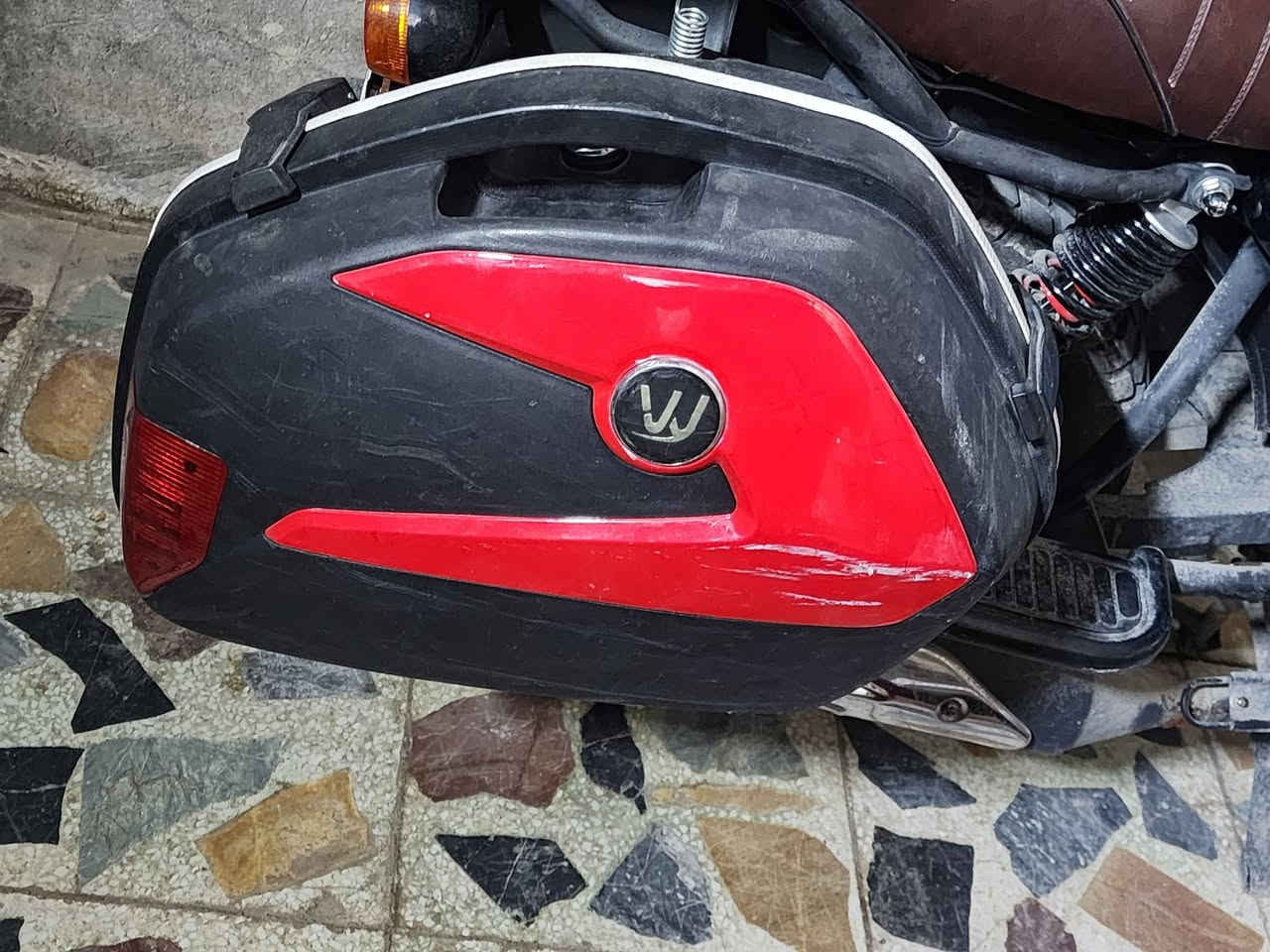 سلام عليك جنط صفح البيع هاي نضافتهن كبالك العنوان بغداد  الغزاليه ***********
