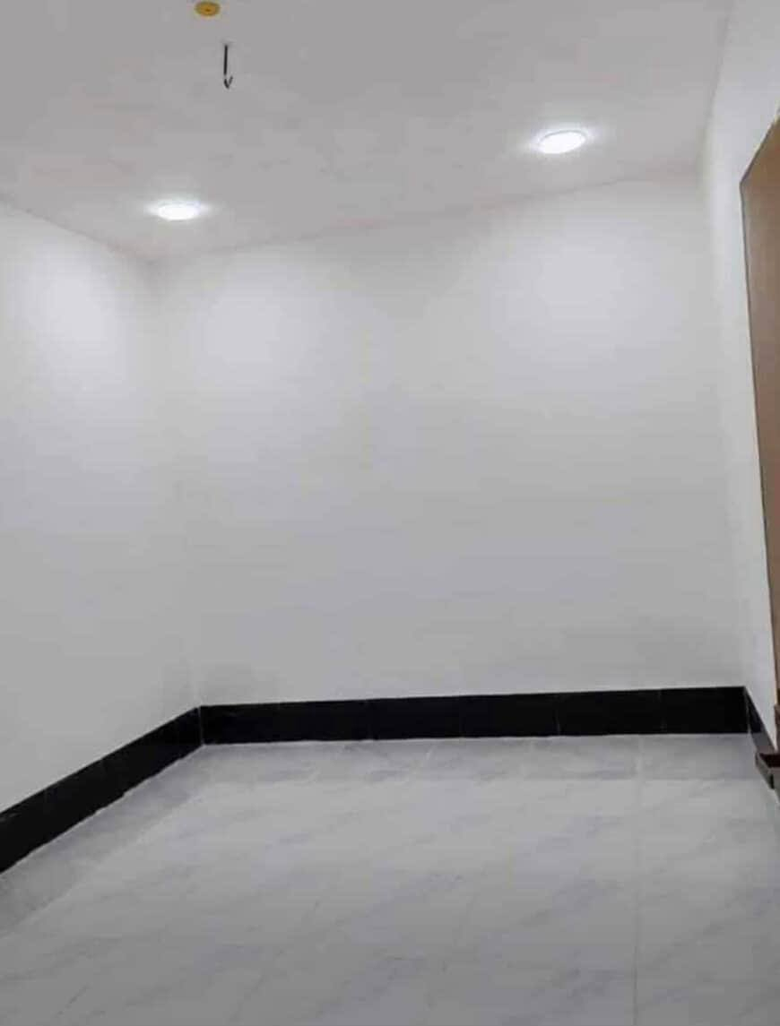 سلام عليكم بيت اليجار بيت نضيف جداً دفع كل شهرين سوه اليجار 325 مراسله على واتساب او رقم/***********
