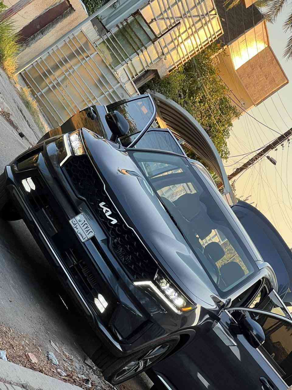 كيا سورينتو ٢٢ هايبرد بلجن حادثهه فقط جاملغ خلفي بدون دواخل فول مواصفات vib كشنات منفصل سياحي ٧ راكب تبريد قطعتين بانورااما مري شفط كشنات تدفئه كهربائي ماشيه ٢٢ الف ميل كامله بدون نقص رقم بغداد مكانها الغزاليه 
*********** بغداد, العراق
