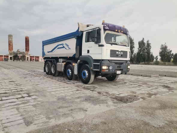 مان للبيع موديل ٢٠٠٦ رقم بغداد تحويل مباشر مكفوله مابيه اي نقص تخم تاير مكين ٤٣٠ نجكتار مكان السياره في ديالى رقم ***********
