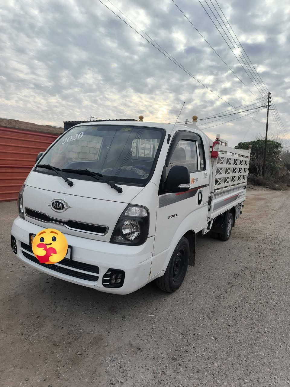 للبيع كيا ٢٠٢٠ رقم بغداد انكليزي سياره جديده بمعنى الكلمه  كير ومحرك واكسل وتخم تاير كله جديد العنوان الرمادي جزيره الخالديه الهاتف ‏‪***********‬‏
