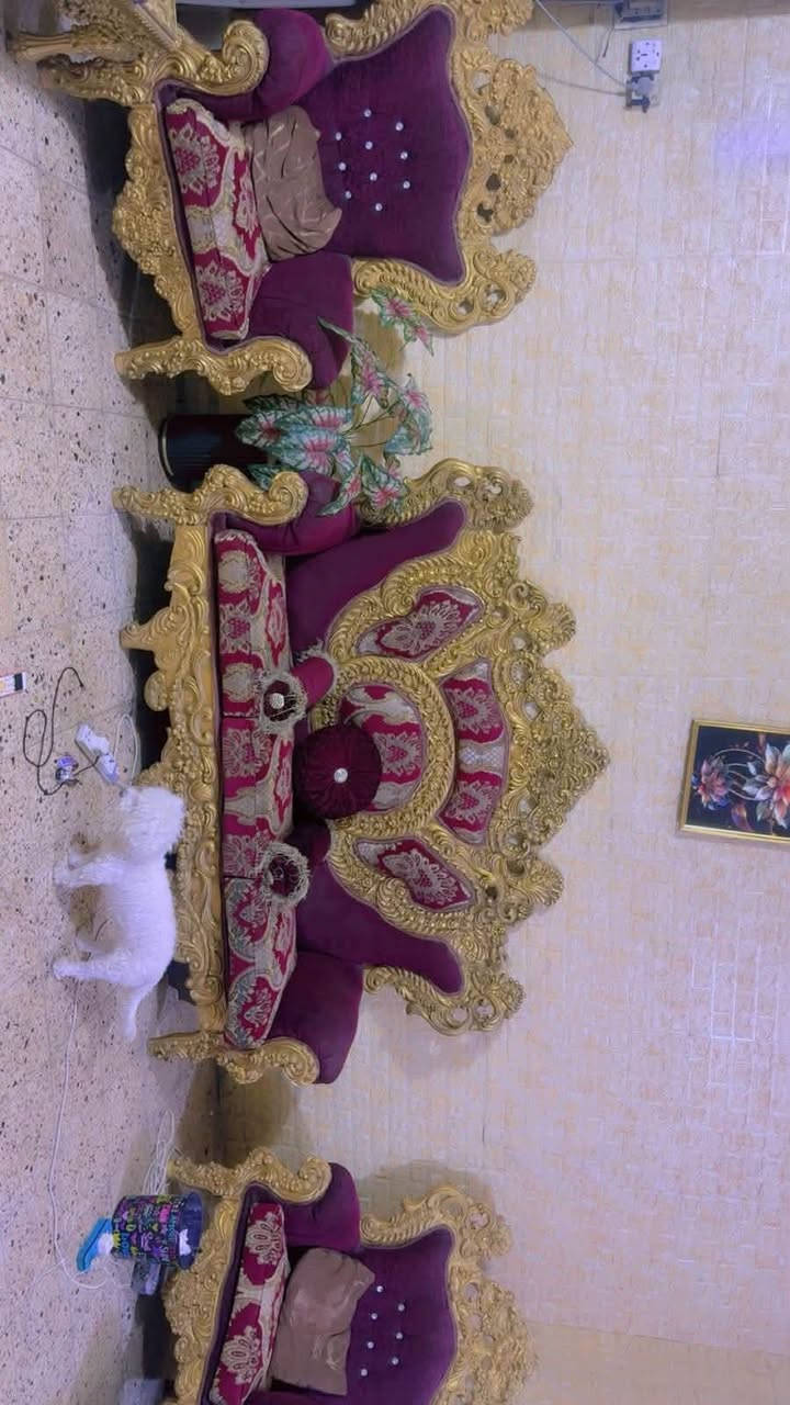 سلام عليكم تخم للبيع عشر مقاعد مكفول ونضيف ويا ثلاث طبلات وحده كبيره واثنين وسط 

السعر 900وبي مجال 

الهاتف *********** ويوجد واتس 

العنوان بغداد حي الامين
