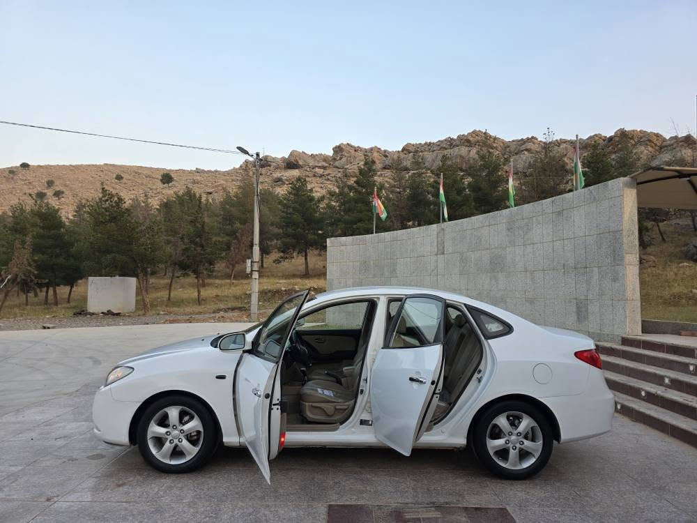 شۆک شۆک 
ماڵی دۆست نمونەی جوانی هەرزانرین نرخ بەس ماشاڵڵەی دەوێت 
هۆندا ئەڤانتی مۆدیل 2008 باراوەی  دوبەی فول مواسەفات تەنیا سڵایت نیە کۆدی بۆ کراوە بەناو خۆمان بەشەڕتی گۆرین واتا بی کیشەیە 
گێروو مەکینەو کامل کارەبایو کامل تندوو تۆڵی بەشەڕتە  نوکە دەرزی لیدراوی نیە خایسی نیە سەخفو شانی لۆک لۆکە بۆیاخی ئیراقی نیە بەشەرت تەزرێت زۆر مەزبووت 
مەسرووفی نیەو زۆر جوانە 
جڵدە هیتەڕە تەبرێت لەمسە ڤۆلێۆمە کامیرەو شاشەیە ناو زەردە 
مەکینە بکچوکی دەکشن بەرزە واتا مەرخوب هەموو گیانی بەستڕاوە کەڤەریش بەشەڕتە 
تایەو ویلو پاتری خاوێنەو ویلکەپە
شوێن رانیە *********** نرخ ک $45 رانية, السليمانية
