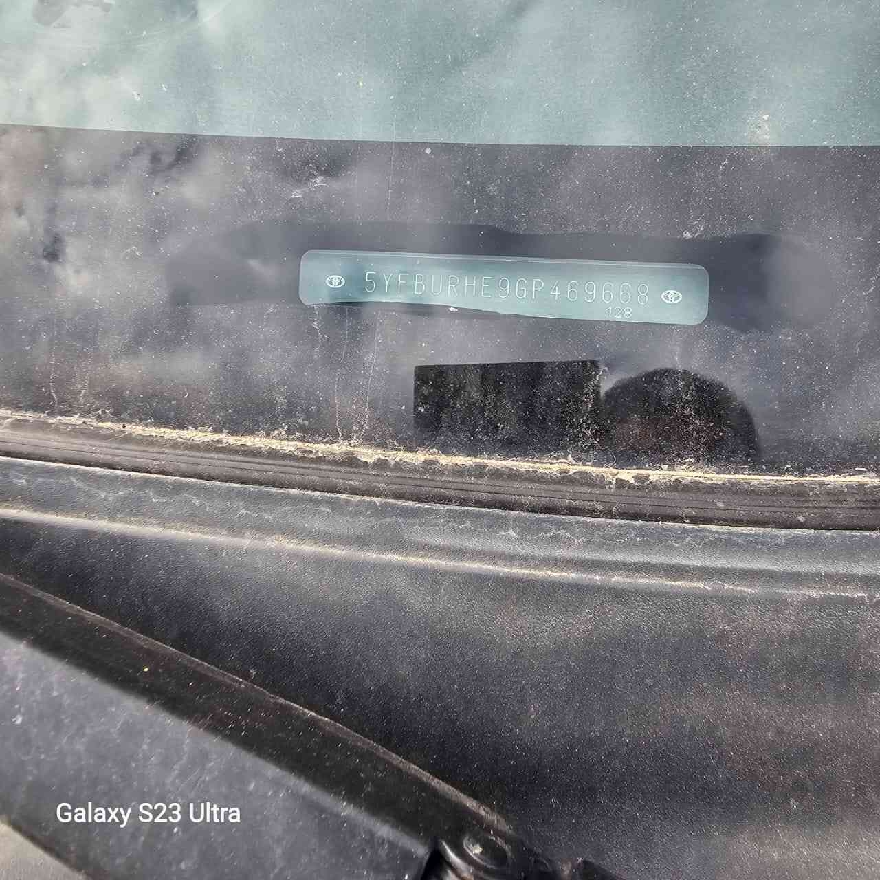 السلام عليكم كورلا 2016 le
مكلف بل نشر شراي اتصل على صاحبهه
بيهه قطعه وحده بس البونيد مبدل بلادي نفس اللون 
ماشيه 85 الف
السياره جاهزه 
رقم اربيل الجديد سنويه وهزه جديده قبل شهرين  شرط التحويل والوكالة 
صور الحادث مرفقة بل منشور 
السعر 125$ وبيهه مجال
مكان السياره بغداد اليرموك قرب جامع الشواف 
رقم بي واتس اب ***********
