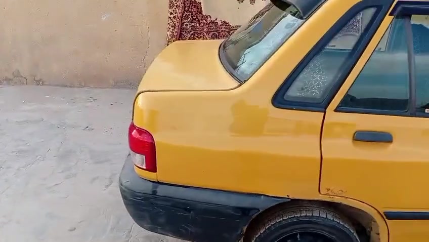 السلام عليكم سايبه 2012 للبيع سياره جاهزه مكينه كير حداديه تخم تاير دوشمه لايتات زنون كهربائيات كله جاهزه رقم بغداد نكليزي هزه جديده هيهئه وغرامات مصفره سعره 25 وبيه مجال مكانه بابل حي بابل ***********
