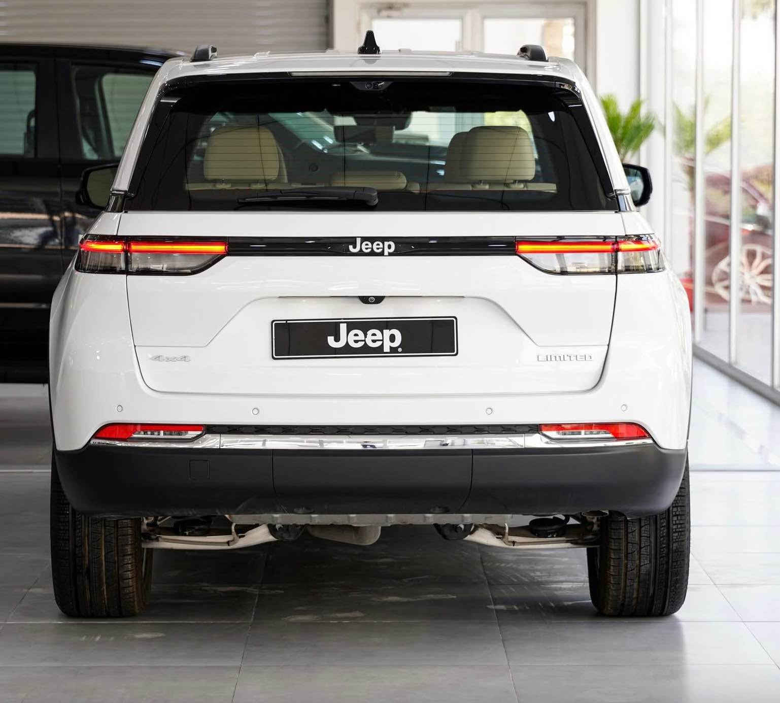 Jeep grand chiroke 2024 clean title
Full full muasafat (limited)
6 piston
9000 km roishtya
Cameray pshtawa , panorama , camera 360 , kushn sard w garm pesh w psht , 4x4 doble axle , 
*********** whats app ‘ viber 
Daway 460 ma3amalaki kam…

جیب گراند شیروکی ٢٠٢٤ کیلن تایتل
فوول فوول مواسفات (لیمیتد)
٩٠٠٠ کم ماشی
*********** واتس ئپ ، فایبر
سعر ٤٦٠$ بیها مجال بسیط أربيل, العراق
