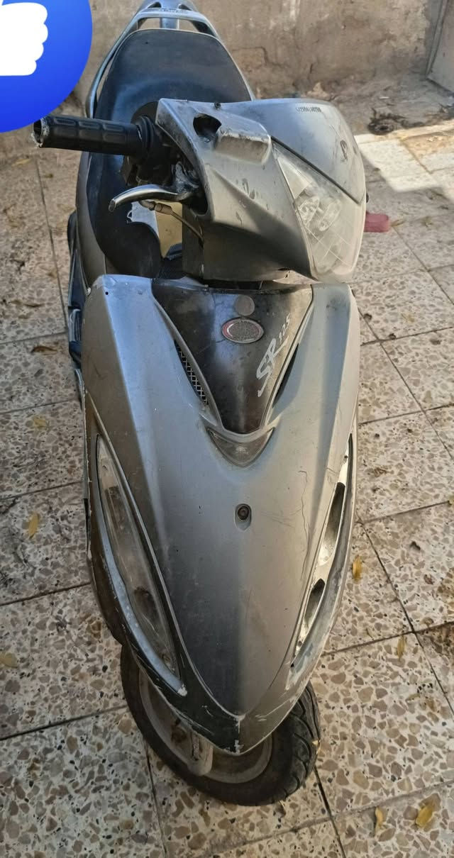 دراجة جي فور مابيها شي امس جفتتها واليوم صبحت مااشتغلت نقصها سلف وقفل جنطة ونواعم شويه وغير شي كلشي شغال ماعدا اليوم شغلتها مااشتغلت وامس مجفتها سعر 250 قفل قفل قفل ***********
