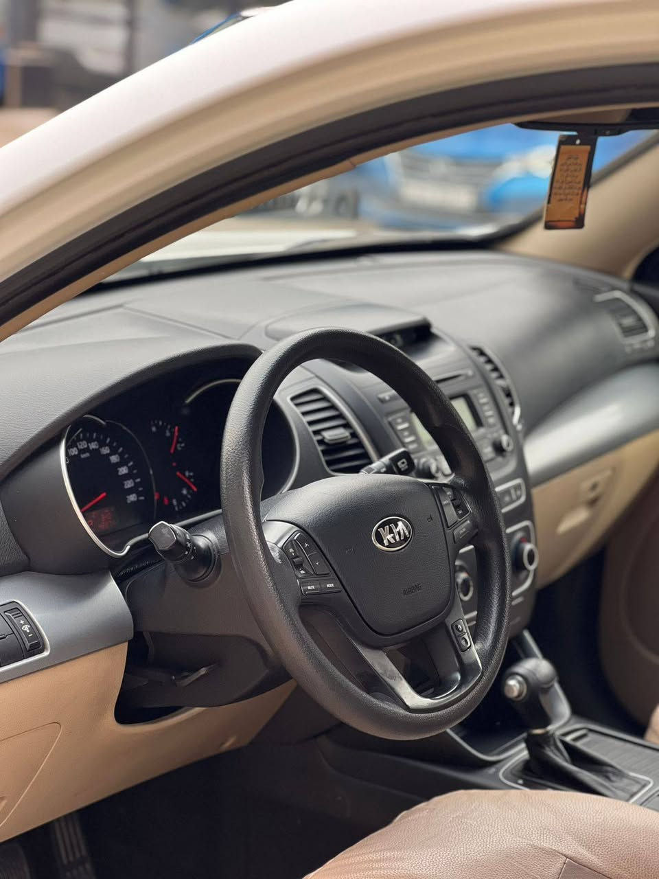 سرنتو ٢٠١٣
_محرك ٦ سلندر
ماشية ٤٢ الف
سيارة جديدة
رقم نينوئ جديد
كابون بانزين
***********
