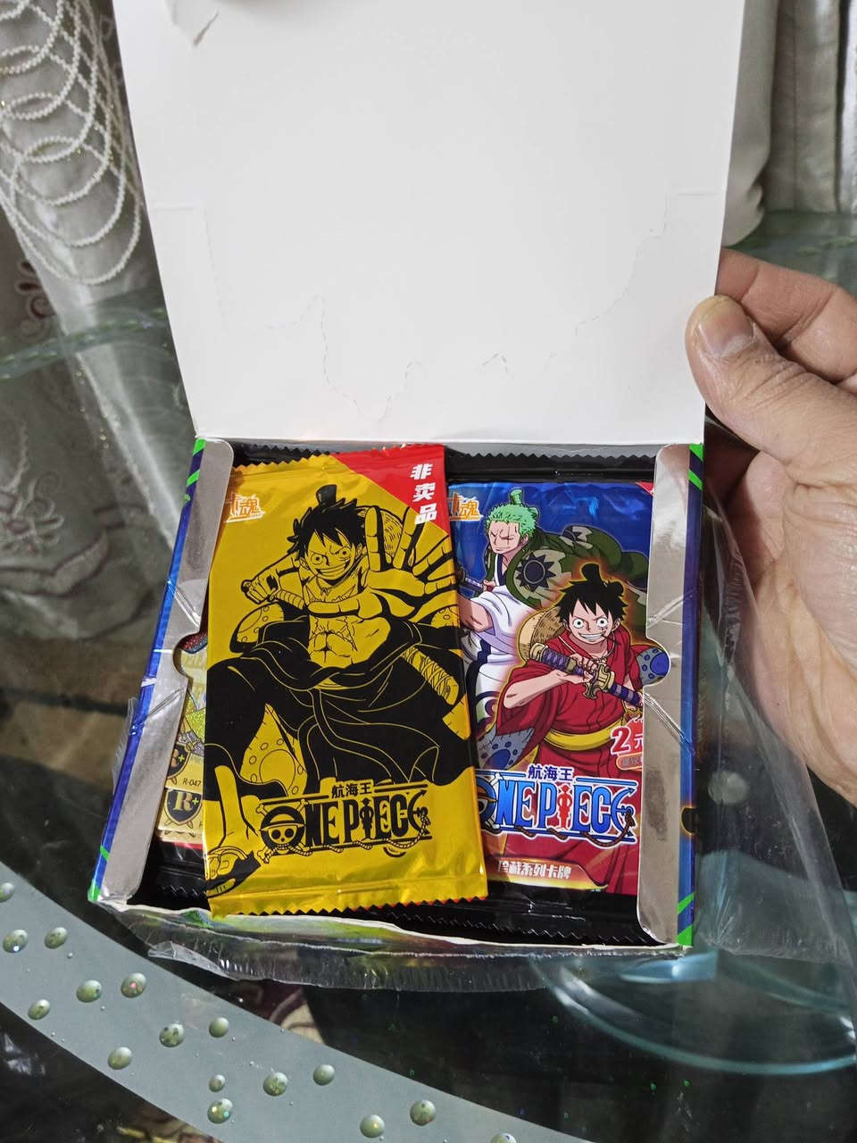 🔥 عرض ما يتفوّت – باكيت كروت One Piece 🔥
تحب الأنمي؟ تحب تجمع كروت؟
هذا الباكيت معمول إلك 👌
📦 تفاصيل الباكيت:
30 ظرف داخل الباكيت
كل ظرف بيه 5 بطاقات
المجموع 150 بطاقة كاملة 😍
✨ شخصيات معروفة وتصاميم قوية
✨ مناسب للهواة + الأطفال + الهدايا
✨ سعر لقطة مقارنة بالكمية
💥 السعر: 8,000 دينار فقط 💥
🚚 توصيل متوفر لبغداد والمحافظات


**إذا كنت صاحب هذا الإعلان وتريد حذفه لأي سبب، رجاءا أرسل رسالة إلى الدعم الفني**