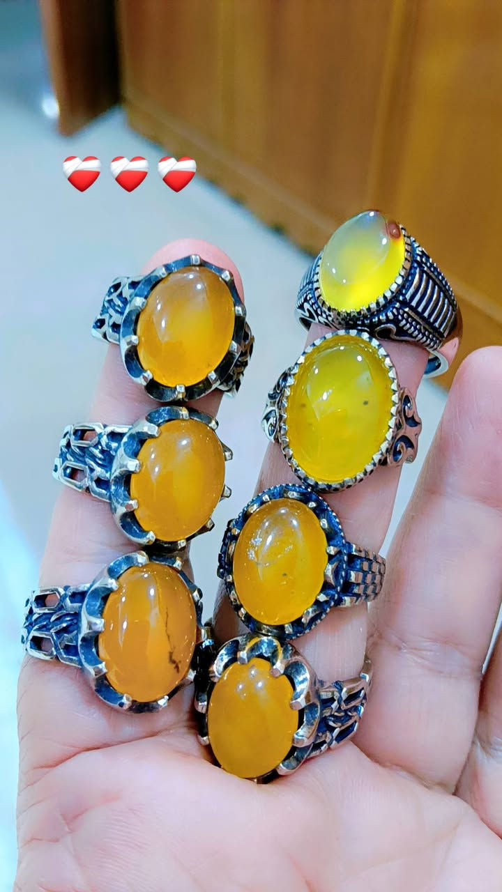 خواتم فض 925  القطعه ب20 البيع شلع


**إذا كنت صاحب هذا الإعلان وتريد حذفه لأي سبب، رجاءا أرسل رسالة إلى الدعم الفني**