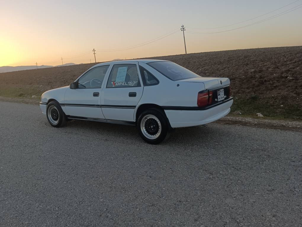 بەناووی خودای گەوورە ئۆپڵ ڤکترا بێ بۆیاخ بێلدراوو تەحوول ئەسڵی ڕقم کەرکووک سەنەووی وەکالە  بەشرتی حاسبە ئەوەلیات خاوەنی مەجوودە سەیارەکە زۆرجوانە دانسقەیە  مۆدێل1993مەکینە20 ئۆتۆماتیک گێڕوو مەکینە بەشرت دەفیتەر زۆر تندوو تۆڵە چوار تایەوویل تازە پاتری تازە کامل کارە بای لە سەرشەرکە زۆر پاکە ماڵی دۆستە سعری 32کەمێک مامەڵە گەرمشتەریت تێل *********** دار بنديهكان, السليمانية
