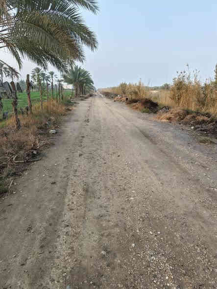 قطعه أرض المساحه ٦٠٠متر متوفره بيها كامل خدمات ماء اساله وكهرباء خلف مدرسه العروبه تبعد عن شارع قريه البوعلوان شارع ابوالطياره ١٠٠متر تصلح سكن ومزرعه طابو زراعي سند ٢٥ تحويل مباشر بل طابو السعر ١٩مليون ***********
