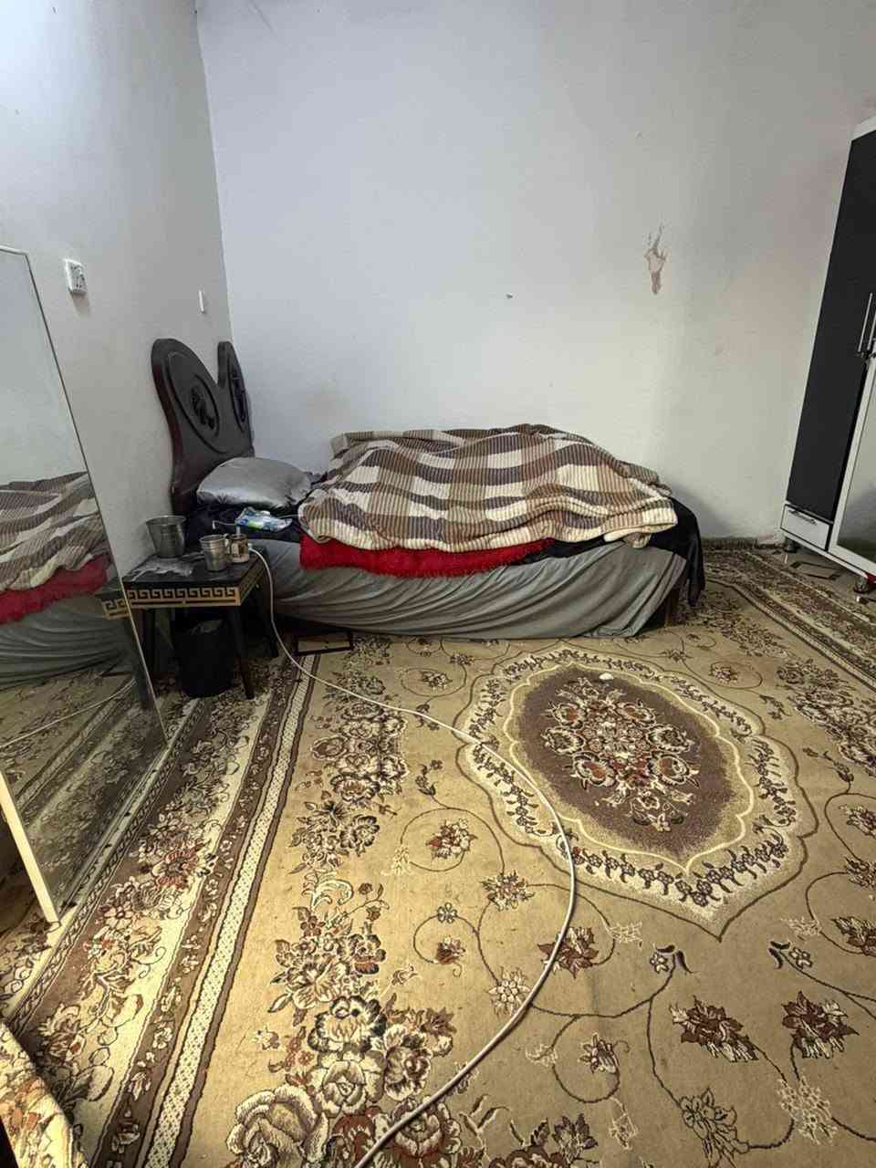 السلام عليكم 
يتوفر بيت زراعي مساحة  150 زراعي مكاتبة فقط. 
يتكون البيت من 3غرف وصالة ومطبخ وصحيات وطارمة واساس ستقبال السعر 16مليون
كافة الخدمات متوفرة
منطقة الجربوعية الاولى منطقة سيد ستار


**إذا كنت صاحب هذا الإعلان وتريد حذفه لأي سبب، رجاءا أرسل رسالة إلى الدعم الفني**