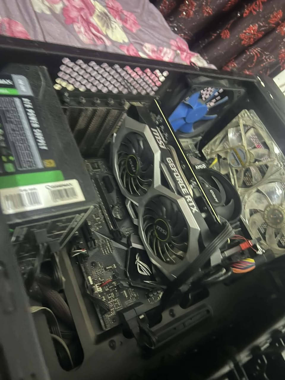 السلام عليكم عندي هاي التجميعه الحلوه تفيد للالعاب والمونتاج واي شي
للبيع

Msi Rtx 2060 6gb
Asus Rog strix B350-f gaming
Ram ddr4 16 gb
AMD R 5 1600 (6c-12T)
Hdd 1t
Power : game max 600w
Case : gam max m-900

هاي بس ب ٥٥٠ بيها مجال ان شاء الله يرادلها تقريبا بس معالج تصير تمام وتشغل اي شي يعجبك

مكاني بغداد الدوره حياكم


**إذا كنت صاحب هذا الإعلان وتريد حذفه لأي سبب، رجاءا أرسل رسالة إلى الدعم الفني**