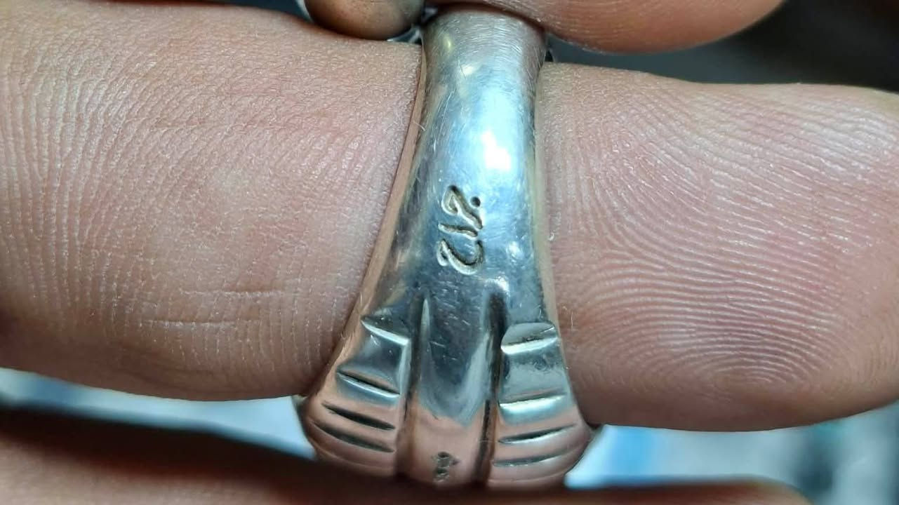السلام عليكم محبس مرجان للبيع السعر 350 التواصل مع الرقم الي بالصوره


**إذا كنت صاحب هذا الإعلان وتريد حذفه لأي سبب، رجاءا أرسل رسالة إلى الدعم الفني**