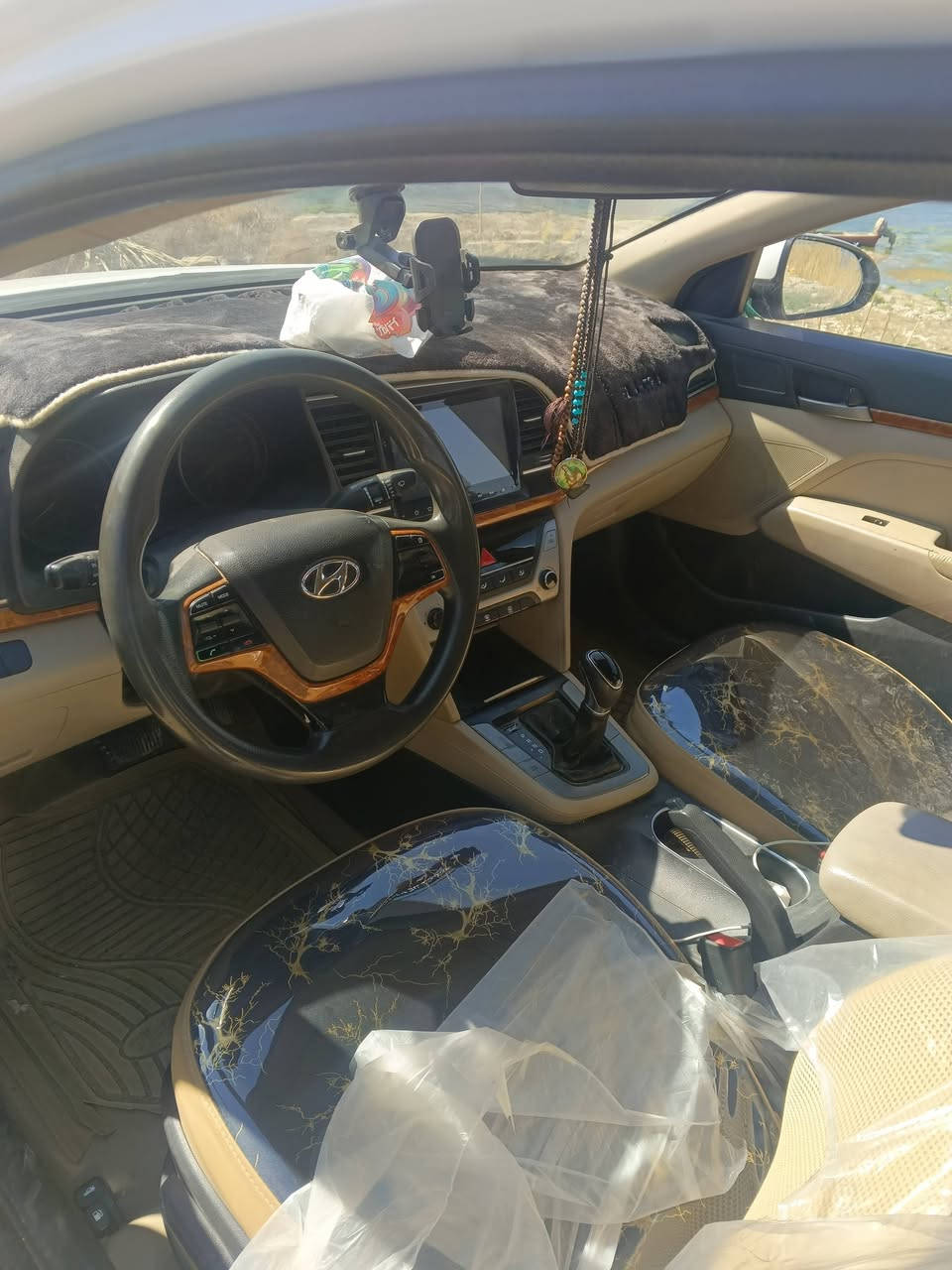 السلام عليكم النترا 2018 سوبر شو المواصفات رقم بغداد باسمي سياره مقفوله كفاله عامه بها اربع اصابع بالبريد بارد والباقي كفاله عامه سعر السياره 165 بمجال قديم مكان السياره بابل ***********
