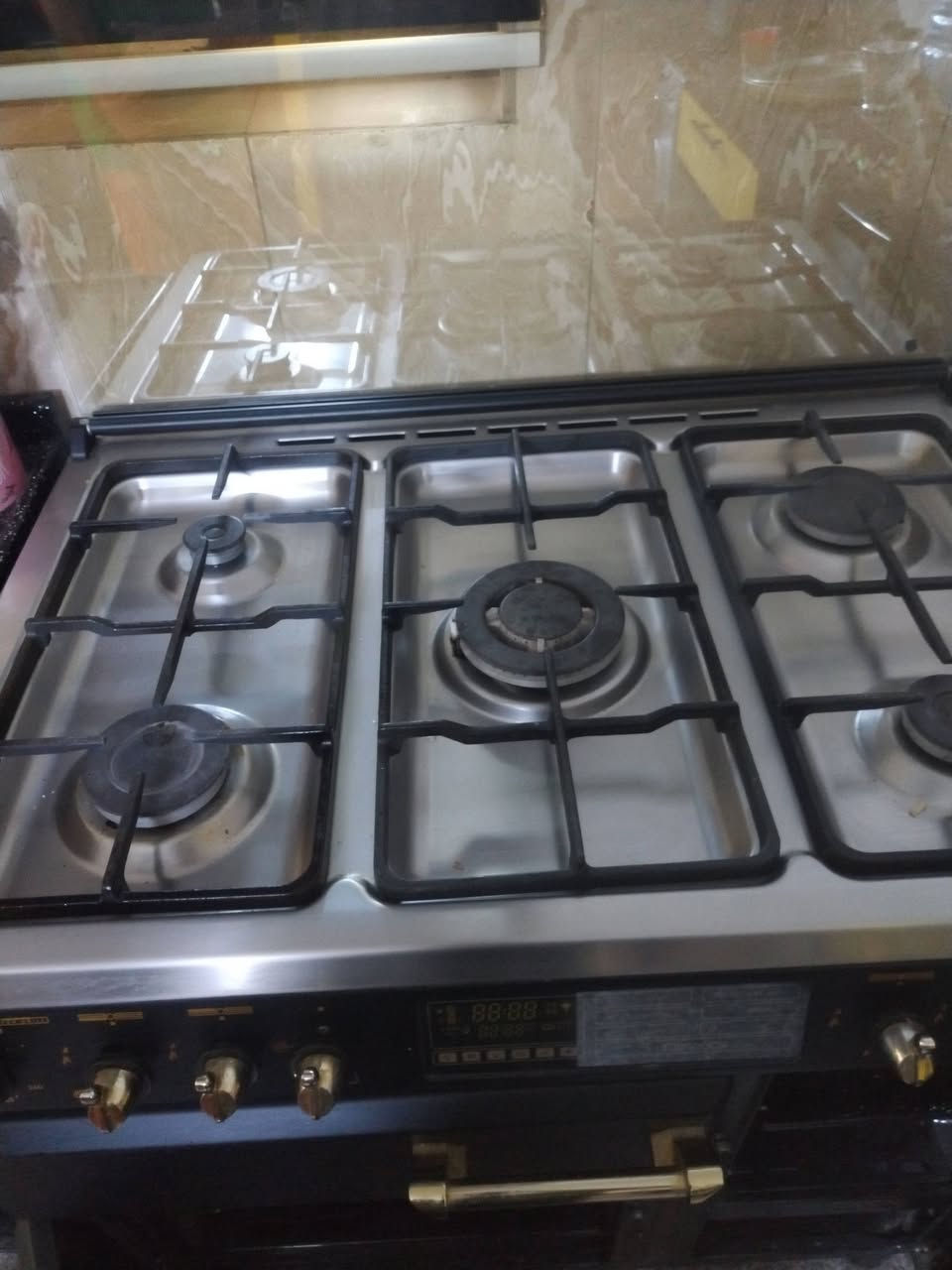 طباخ جديد اصلي السعر 600 للاستفسار ***********
