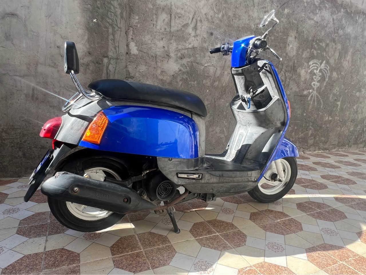 سلام عليكم ماكس بوليسي 
دراجه نضيفه ما مفتوحه 
فقط كفرات مبدله 
مكاني البصره شط العرب الصالحيه 
السعر /850وبيها مجال لشراي 
رقم الهاتف ***********
مامتواجد ع فيس البصرة, العراق
