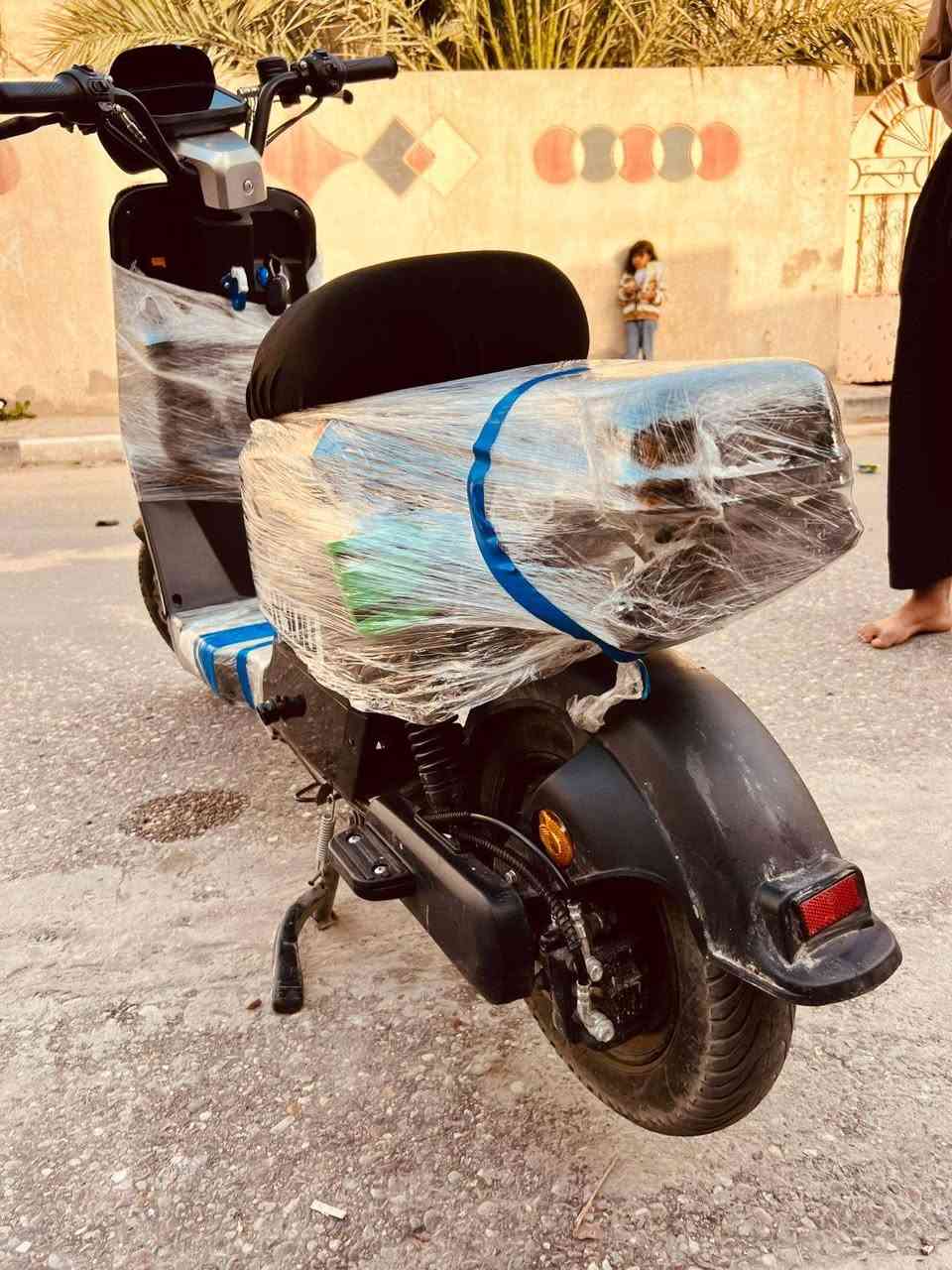 دراجة شحن R900 بطارياتها جدد 33 دراجة الله وكيلك تاخذها وتترحملي عليها كلشي بيها شغال من ناحية الكهربائيات السعر خاص راسلني ع هذا الرقم ***********
