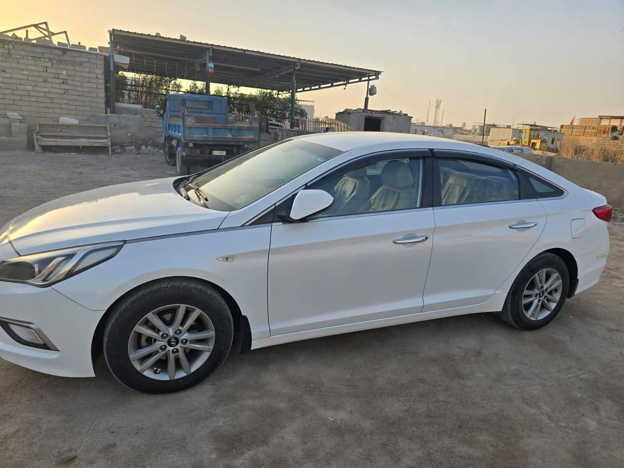 سوناتا 2017 وارد كوري مكفولة من الضربة والصبغ والتبديل عدا القمارة رقم ميسان جديد لد امامي خلفي كشن كهربائي تبريد تدفئة بلكشنات السيارة كلش جديدة السعر 148 للاتصال
***********
