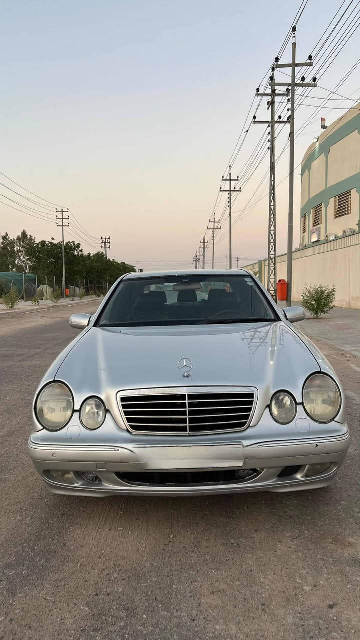 السلام عليكم
ام عيون E320 موديل 2001 افكنارد فول مواصفات 
رقم اربيل سنويه جديد 
السياره كير محرك كفاله 
مكان السياره البصره 
للتواصل ***********
