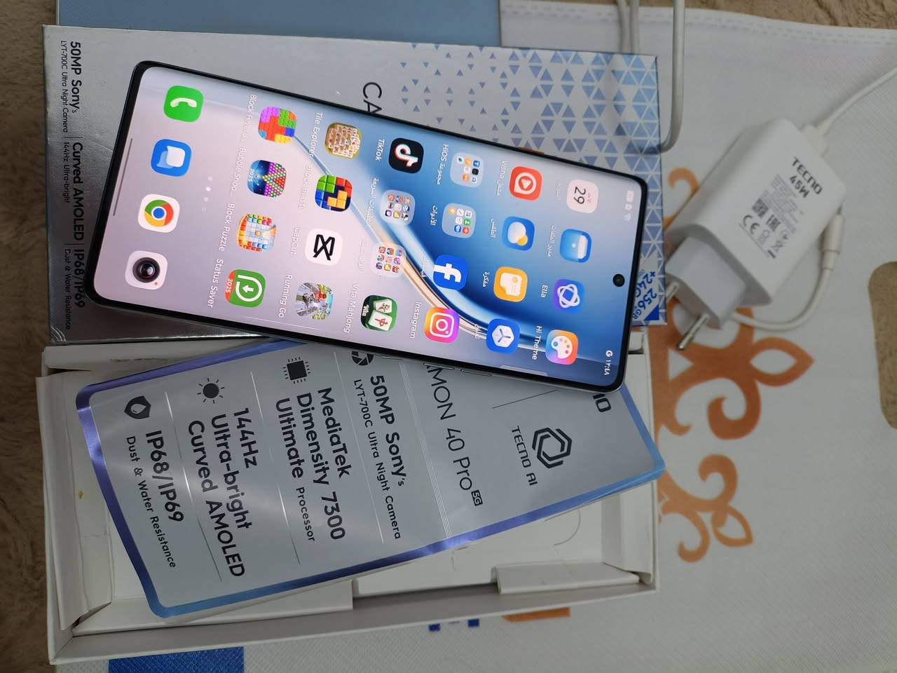 تكنو كامون 40 برو فايف جي 
ذاكرته 256 عشوائي 24
بوبجي 90 فريم 
نظيف جدا ملحقات كامله 
مكاني بغداد البياع 
للاستفسار اتصل ***********
