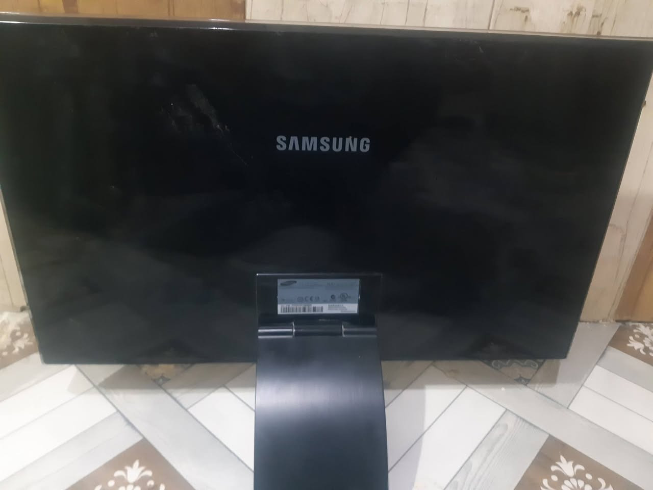 شاشه حجم ٢٧...مثل ماموضحا بل صور...سعر ١٣٥..


**إذا كنت صاحب هذا الإعلان وتريد حذفه لأي سبب، رجاءا أرسل رسالة إلى الدعم الفني**